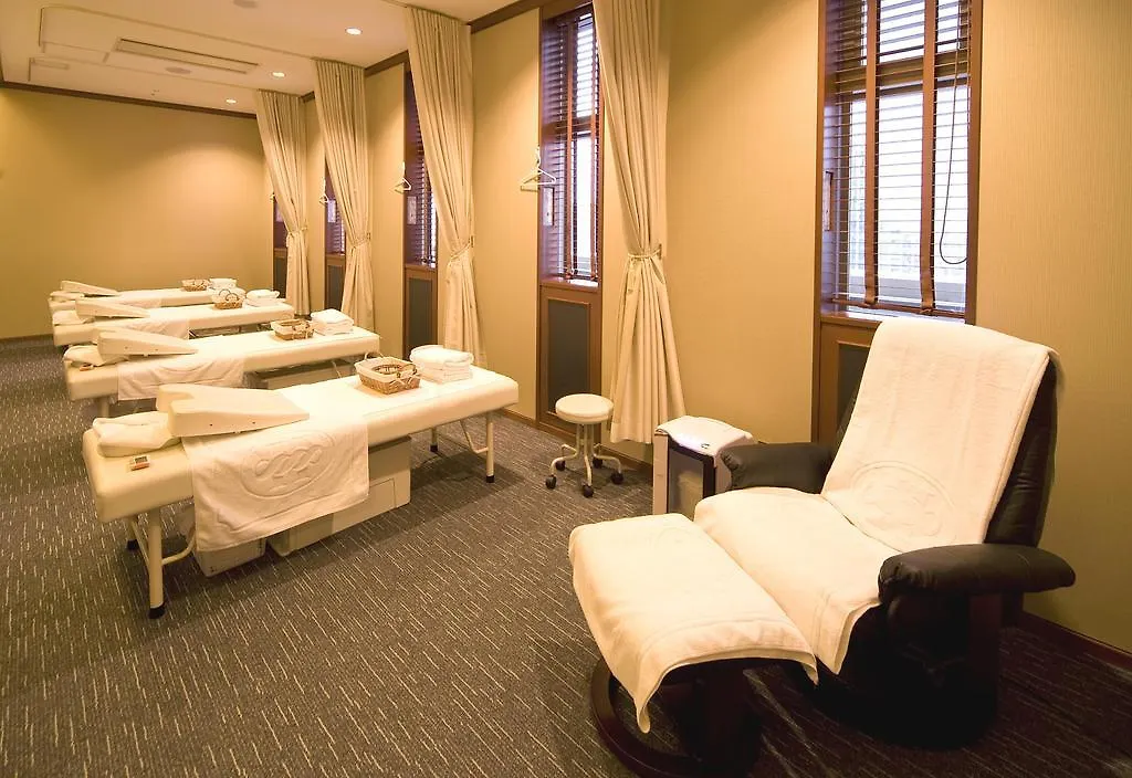 Hotel Monterey La Soeur Osaka 4*,